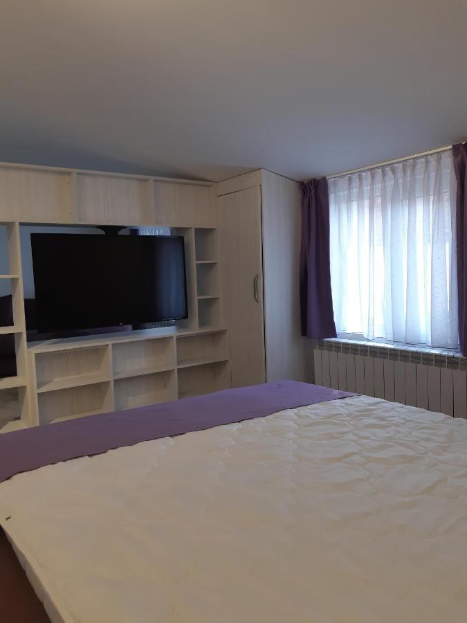 Apartament Magnolia Nearby City Center With Parking Сибиу Екстериор снимка